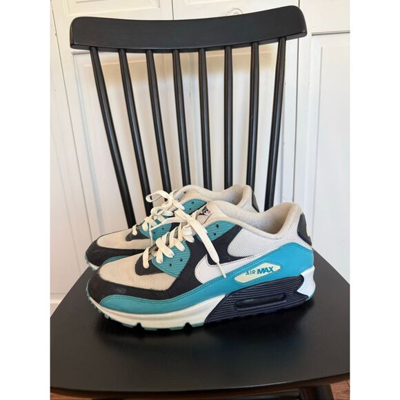 Nike Air Max 90 white chlorine blue and obsidian sneaker size 12 Rare